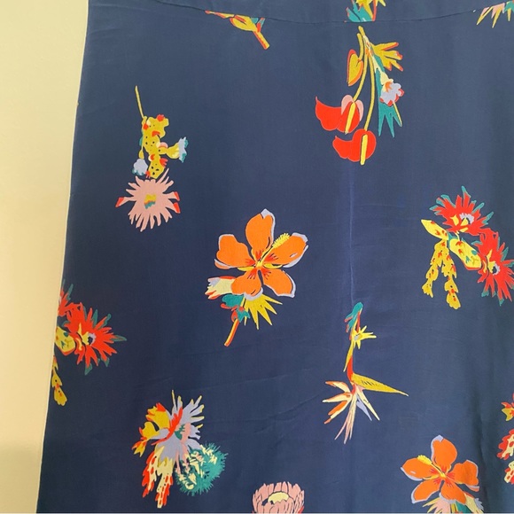 Madewell Bird of Paradise navy floral silk Atrium midi skirt, size 2 - Picture 5 of 11
